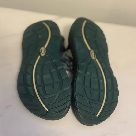 Chaco Women's Black and Gray Sandals 8 - Picture 10 of 11